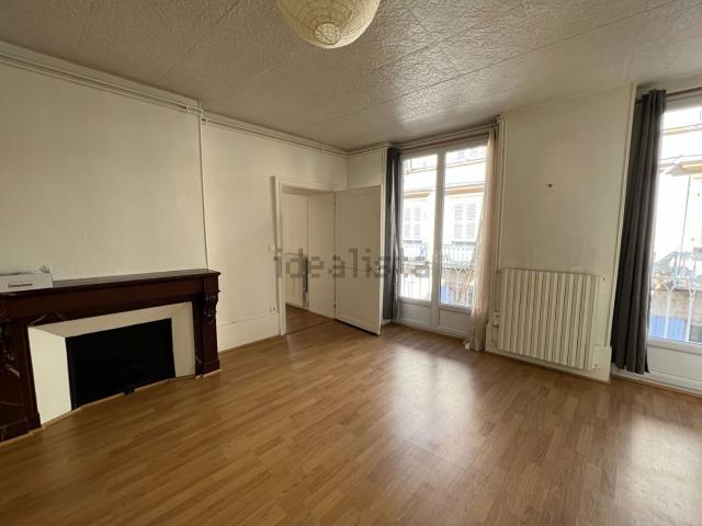 Appartement vente à Moulins, Allier