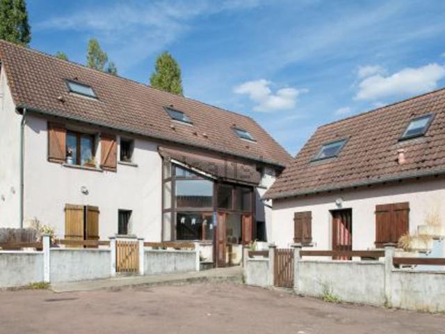Appartement location à Nérondes, Cher