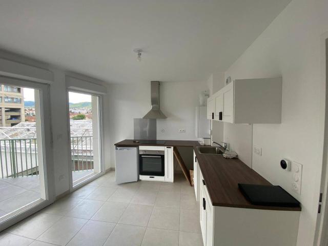 Studio location à Les Bughes, Clermont-Ferrand