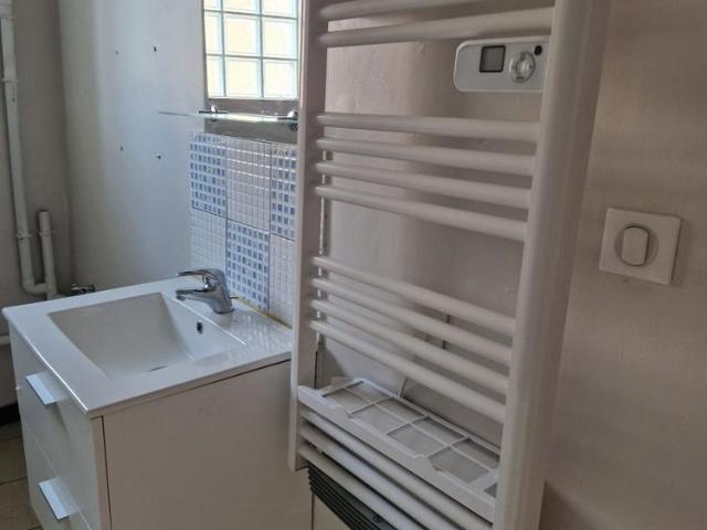 Appartement location à Neuville-Saint-Rémy, Nord