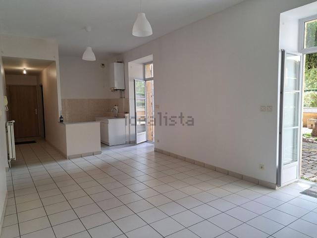 Appartement vente à Cour de l'Abbaye, Nevers