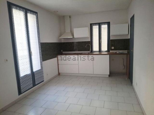 Appartement location à Nézignan-l'Évêque, Hérault
