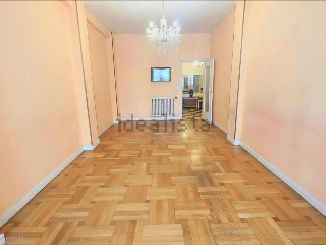 Appartement vente à Parc d'activités logistique St Isidore, Nice