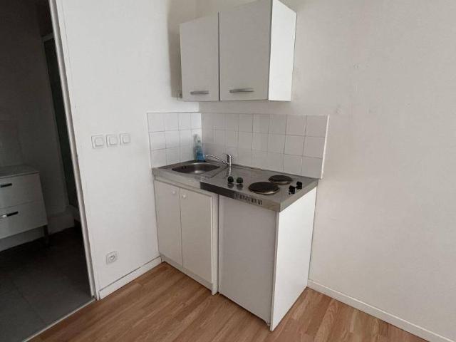 Studio location à Rillieux Village, Rillieux-la-Pape