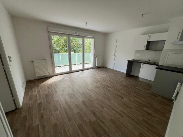 Appartement location à ZAE La Couronne des Prés, Épône
