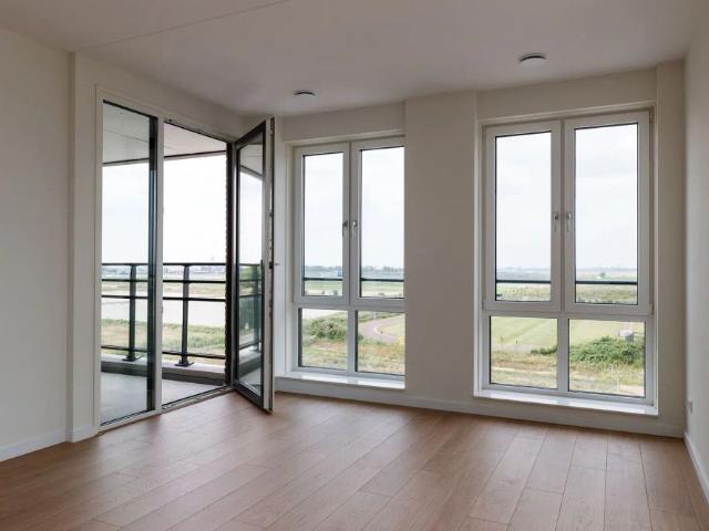 Appartement te huur in Badhoevedorp, Noord Holland