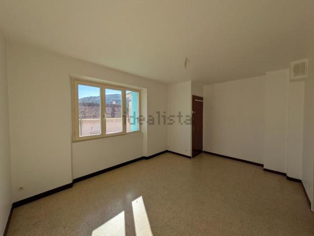 Appartement location à Oraison, Alpes-de-Haute-Provence