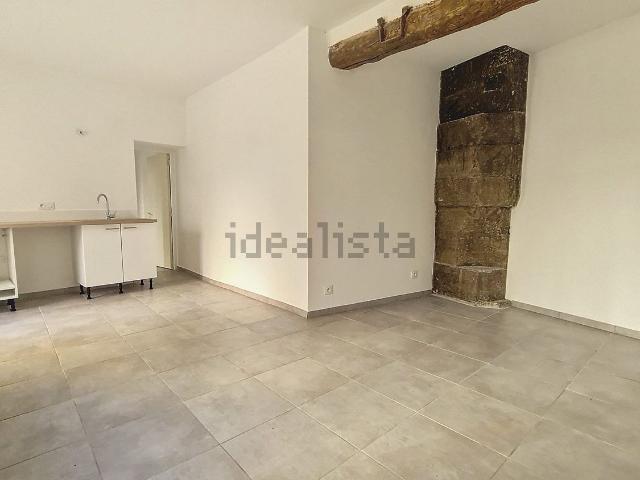 Appartement location à Les Peyrières Blanches, Orange