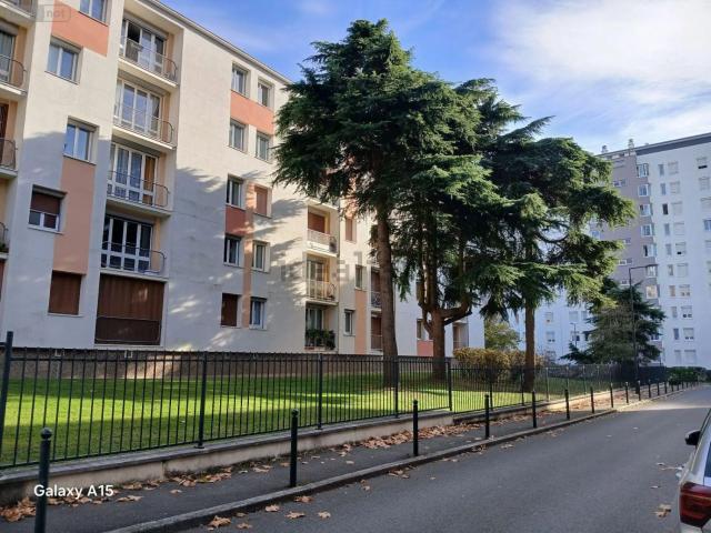 Appartement vente à Cité Emile Zola, Orléans
