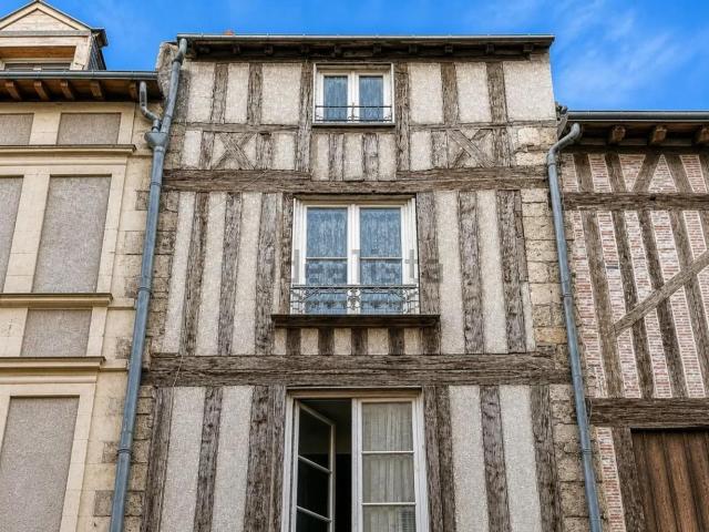 Appartement vente à Parking Place du Martroi, Orléans