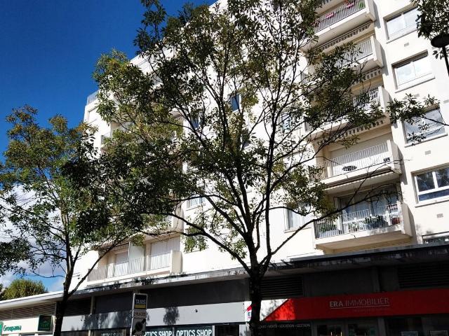 Appartement vente à Clos Pré Renault, Orléans
