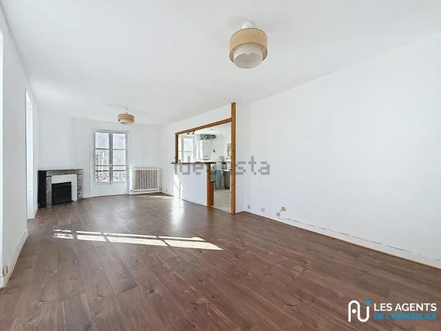 Appartement vente à Parking Place du Martroi, Orléans