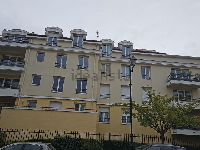 Appartement location à La Groue, Osny