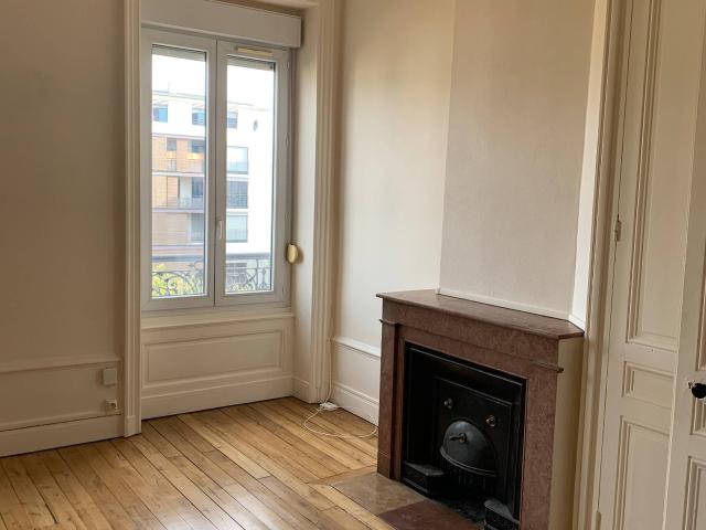 Studio location à La Clavelière, Oullins-Pierre-Bénite