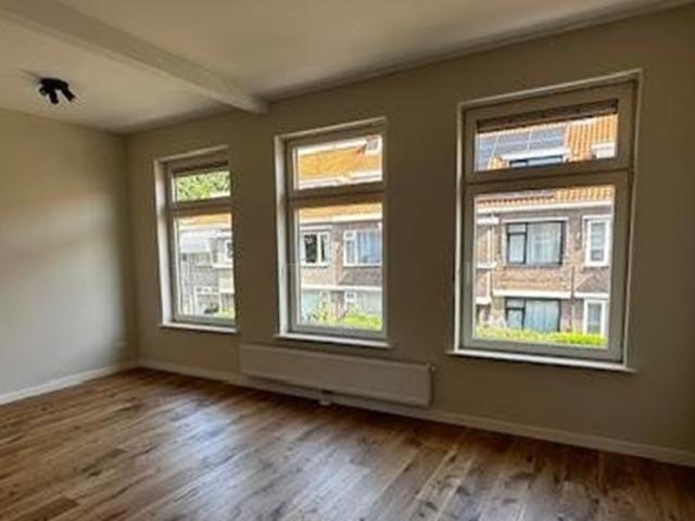 Appartement te huur in Loosduinen, Zuid Holland