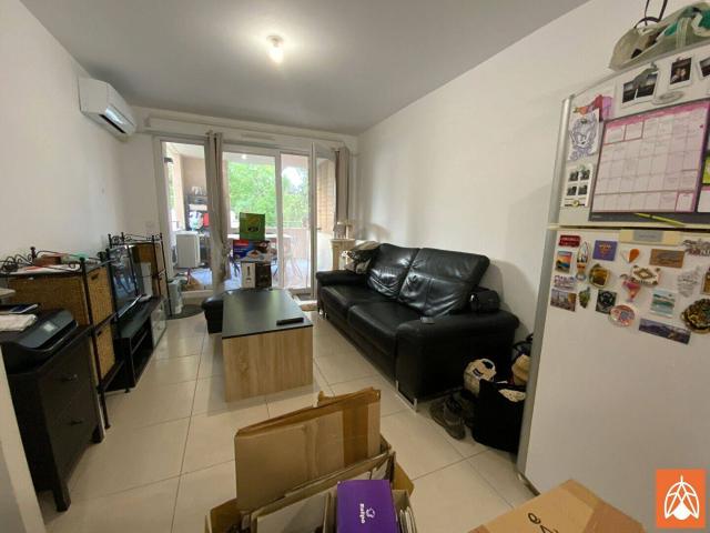 Appartement location à Lotissement La Prouvenque, Pélissanne