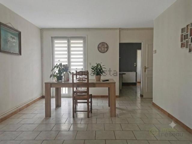 Appartement vente à Petite-Forêt, Nord