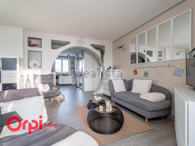 Appartement vente à Zone industrielle de La Mouche, Oullins-Pierre-Bénite