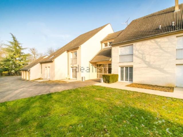 Appartement location à Pierre-de-Bresse, Saône-et-Loire