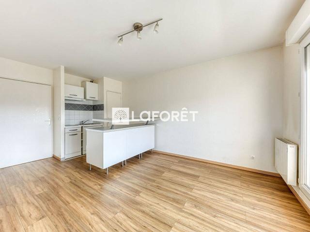 Studio location à Pontault-Combault, Seine-et-Marne