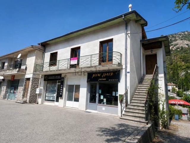 Appartement vente à Colletta, Puget-Théniers