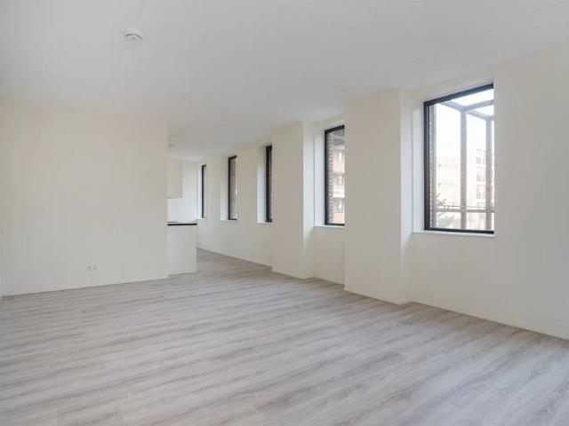 Appartement te huur in Diemen, Noord Holland