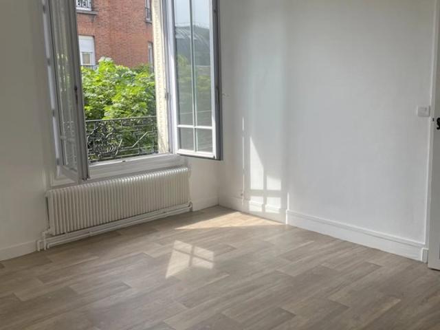 Appartement location à Cité des Sentes, Les Lilas