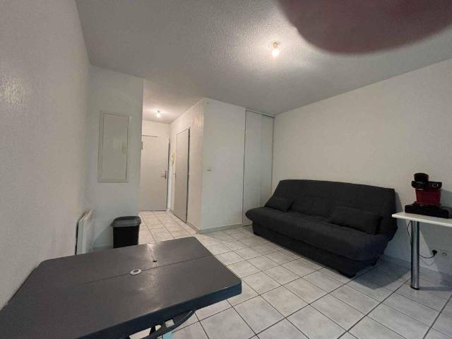 Studio location à Bourg, Narbonne