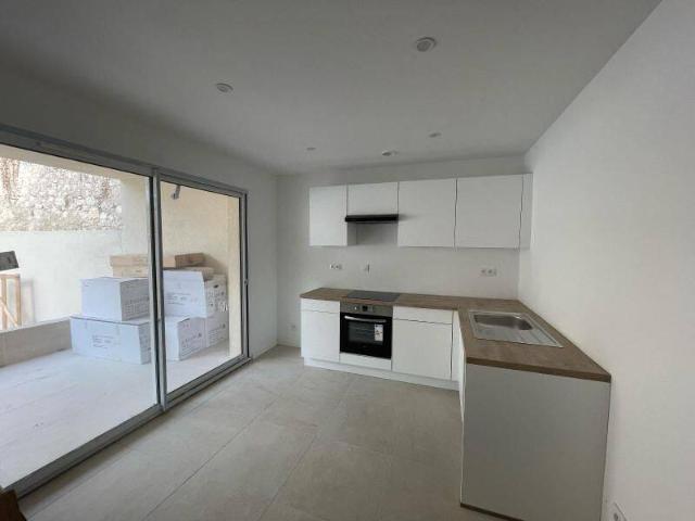Appartement location à Saint-Cannat, Bouches-du-Rhône