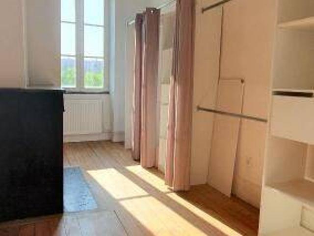 Appartement location à Saint-Laurent-sur-Saône, Ain