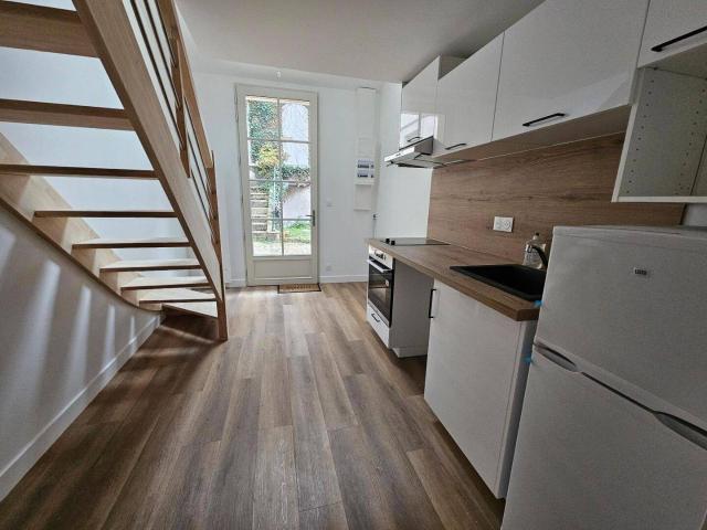 Studio location à Centre Ville - La Fayette - Eblé, Angers