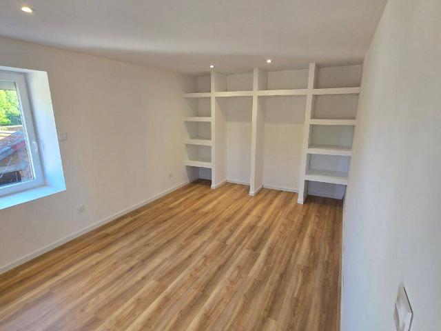 Appartement location à Cours-la-Ville, Cours