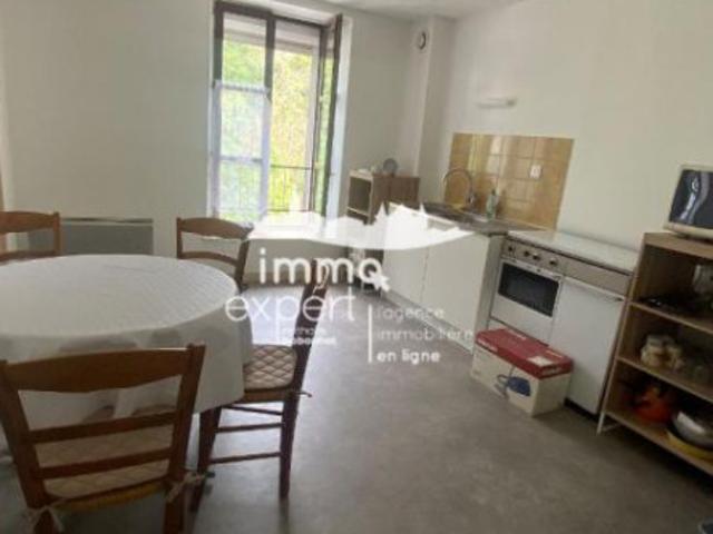 Appartement location à Neufchâteau, Contrexéville