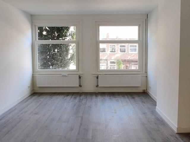 Appartement te huur in Zuid, Amsterdam
