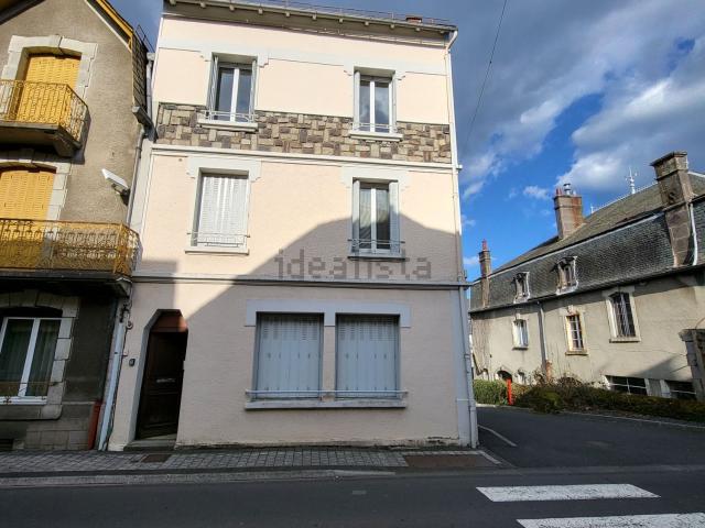 Appartement vente à Riom-ès-Montagnes, Cantal