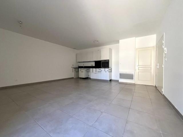 Appartement location à Les Ferrages, Rognes