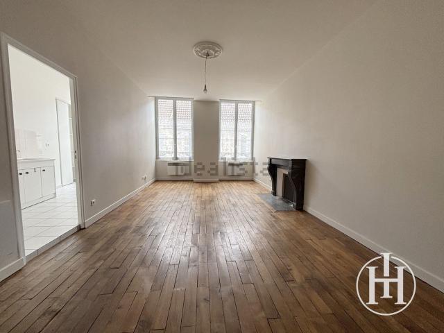 Appartement vente à Saint-Amand-Montrond, Cher