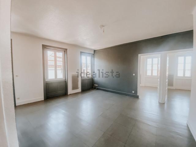 Appartement location à La Côte, Saint-Bonnet-le-Château