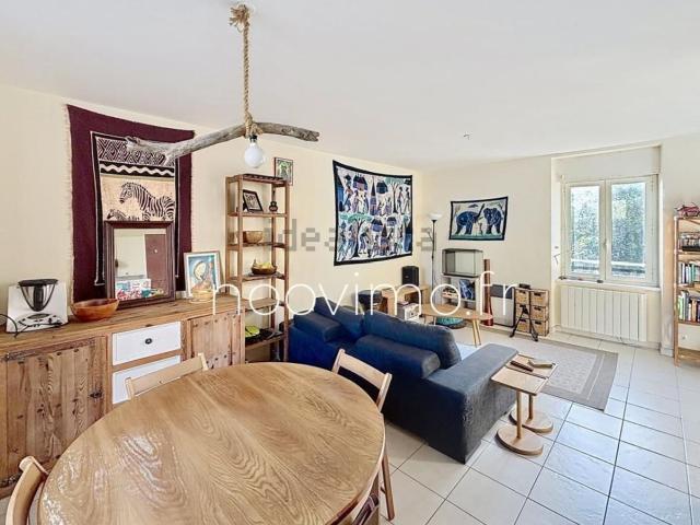 Appartement vente à Le Champ Lévrier, Saint-Coulomb