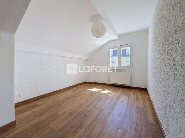 Studio location à Saint-Cyr-l'École, Yvelines