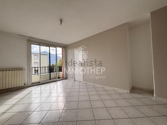 Appartement location à La Pinéa, Saint-Égrève