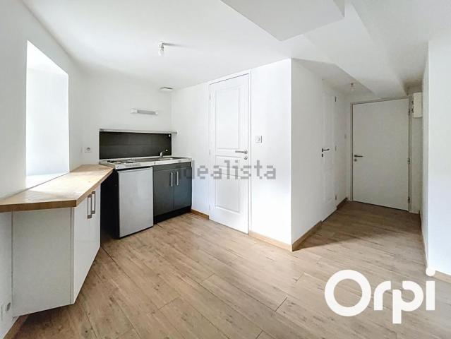 Appartement vente à Saint-Flour, Cantal