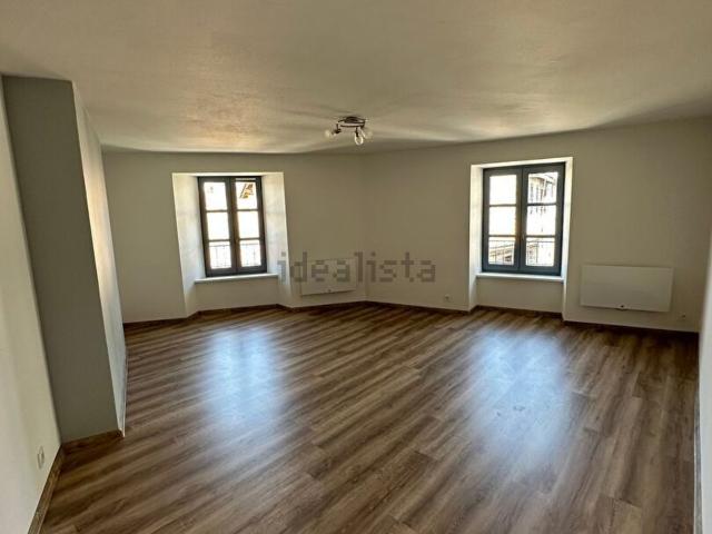 Appartement vente à Saint-Flour, Cantal