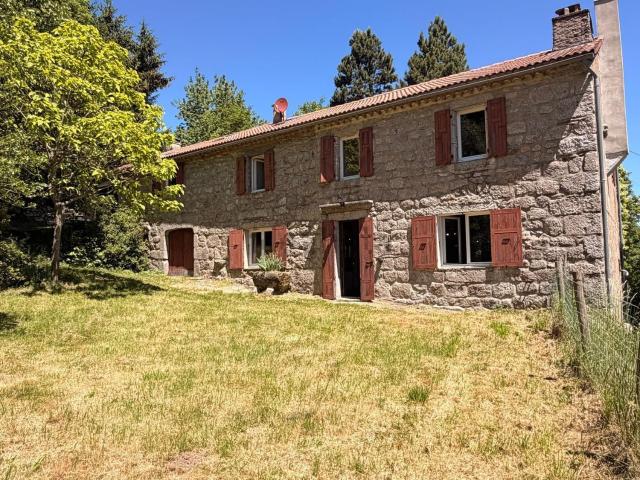 Appartement vente à Saint-Flour-de-Mercoire, Lozère