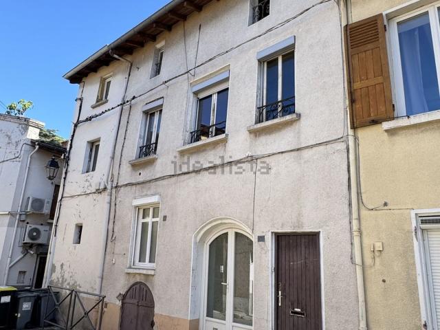 Appartement vente à Saint-Genis-Laval, Rhône