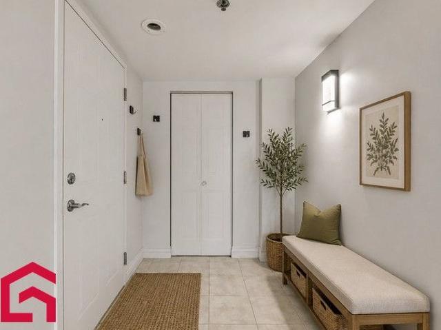 Apartment for rent in District 1, Saint-Jérôme