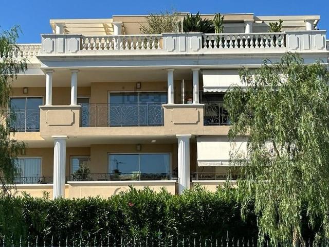 Appartement vente à Saint-Laurent-du-Var, Alpes-Maritimes