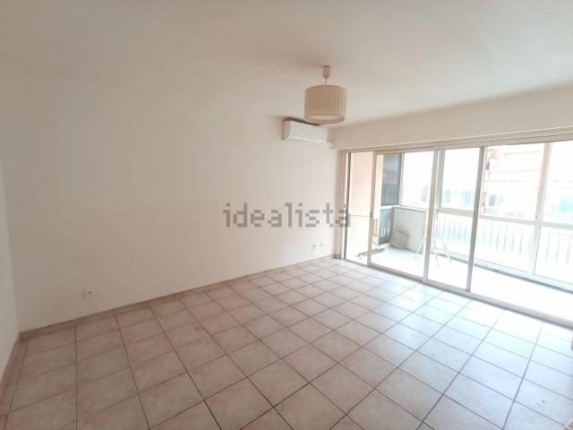 Appartement vente à Saint-Laurent-du-Var, Alpes-Maritimes