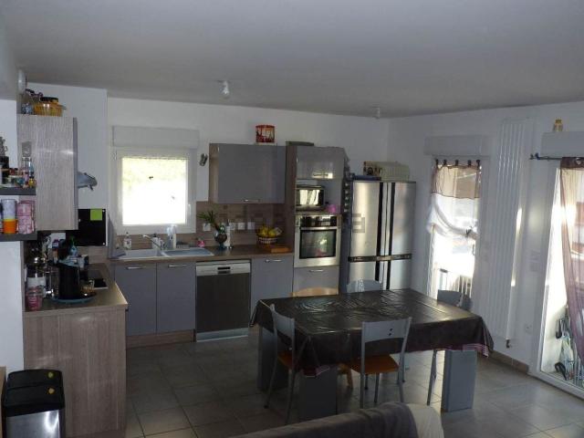 Appartement vente à Zone d'activités des Plans, Fontaine