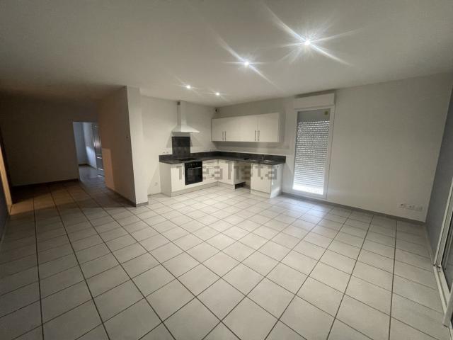 Appartement location à Saint-Maurice-de-Gourdans, Ain